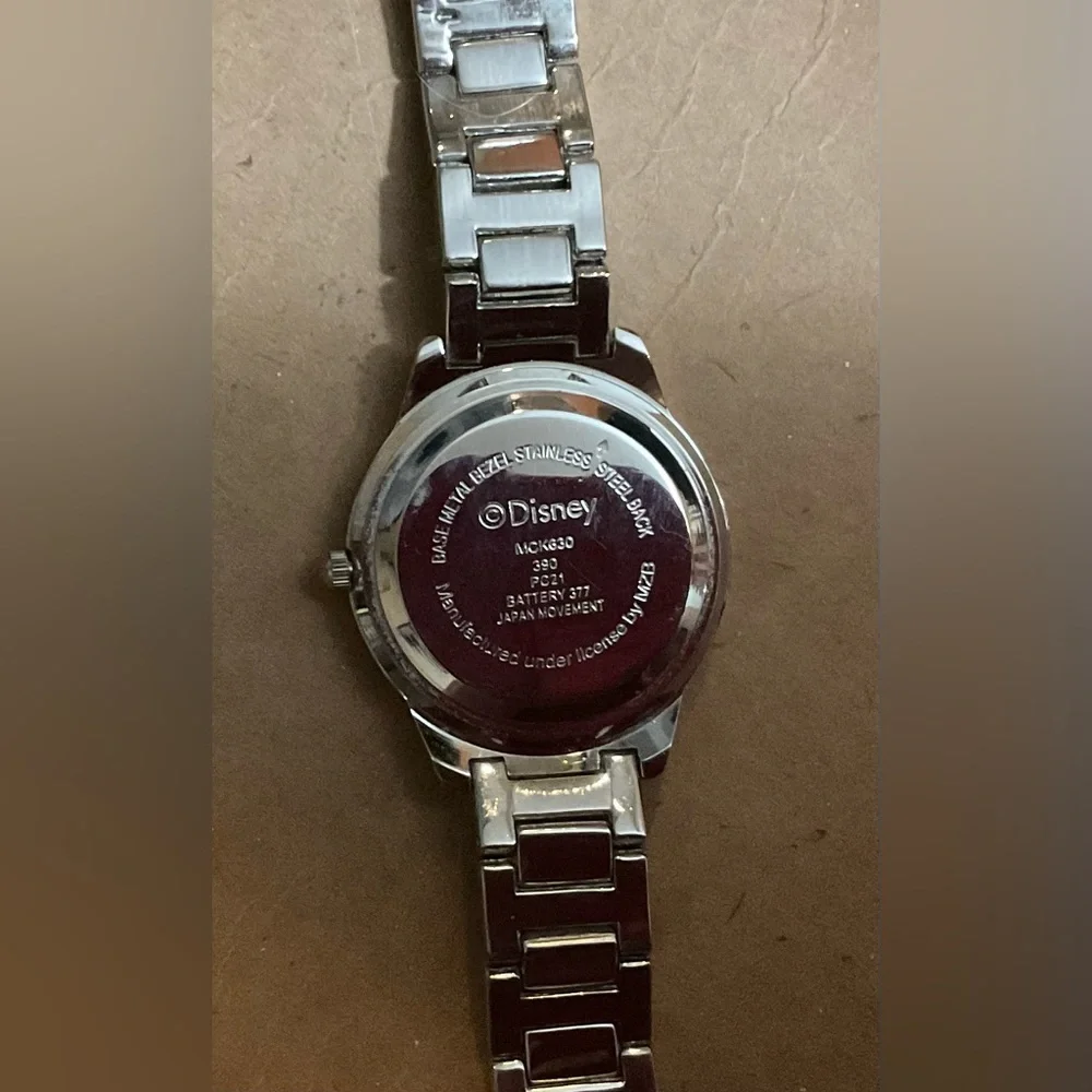 Disney: Mickey Mouse crystal accent bracelet /wrist watch.about/ appropriate 7”.